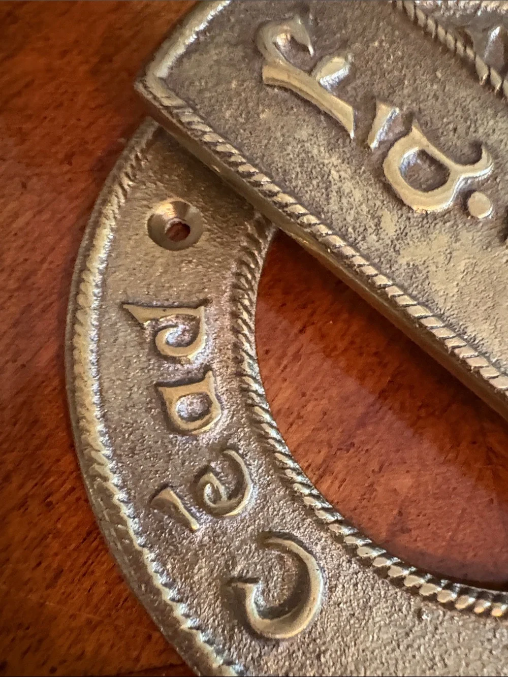 Cast Metal (Brass?) 'Cead Mile Fáilte' Irish Welcome Door Knocker - Gold Finish